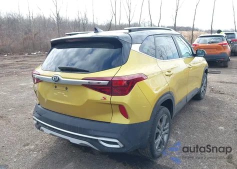 2021 Kia Seltos S z USA, uszkodzony, nr VIN KNDEUCAA6M7197935